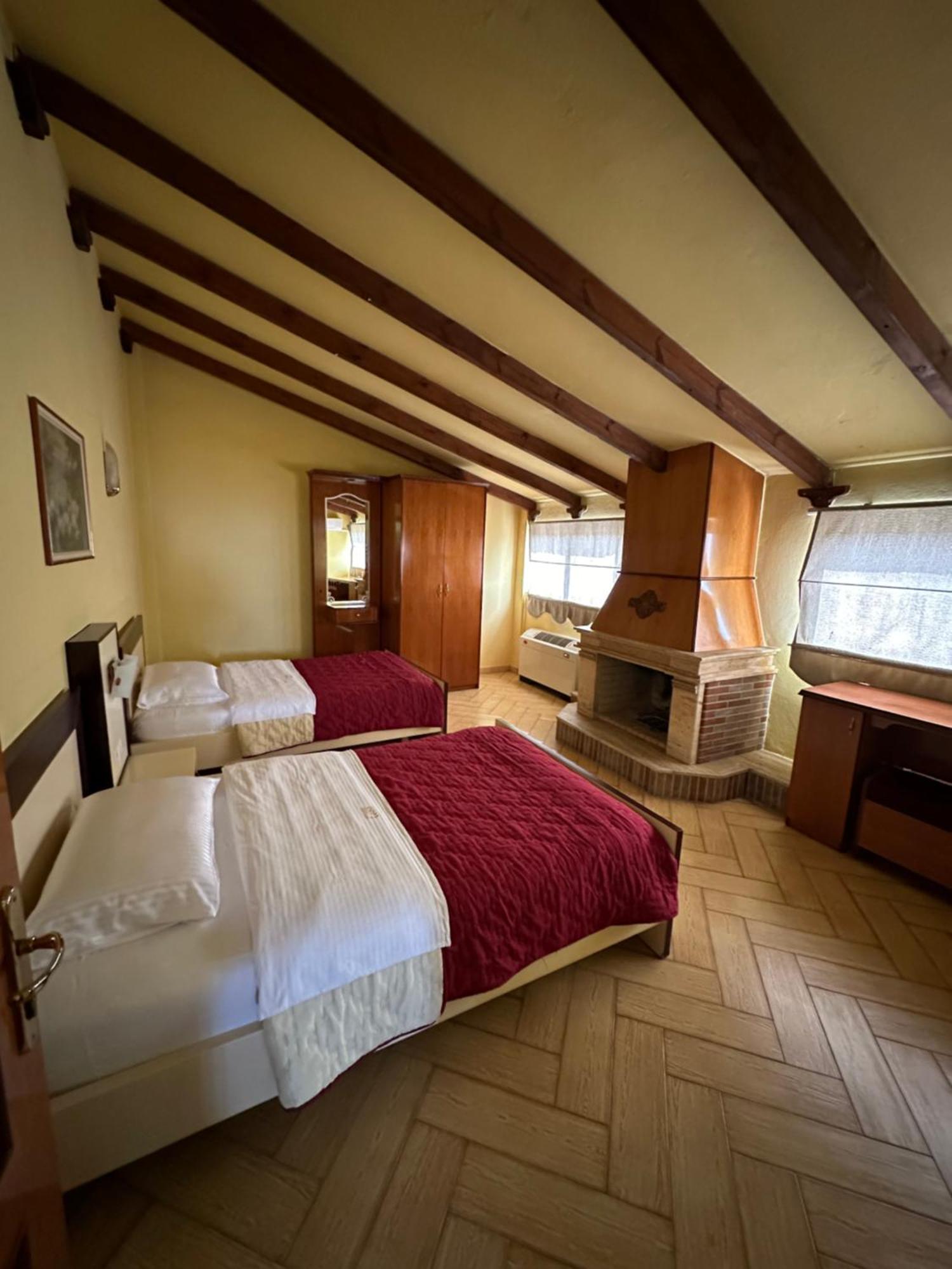 Hotell New Leone Fier